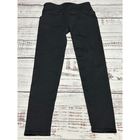 Fabletics Women's Black High Waisted Seamless Ribbed Ankle Leggings Size 27 NWT - Picture 4 of 12